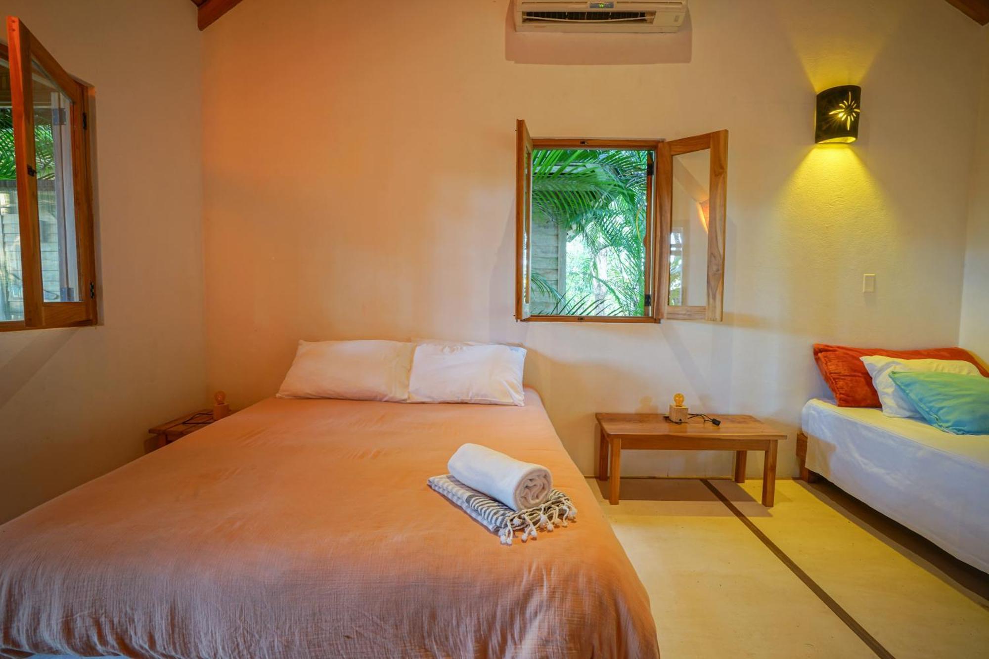 Calamocha Lodge Playa Santa Teresa  Zewnętrze zdjęcie